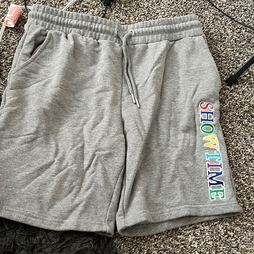 bermuda shorts